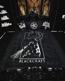 Dead Remains - Throw Blanket -Layered Shop deadremainsblanket2